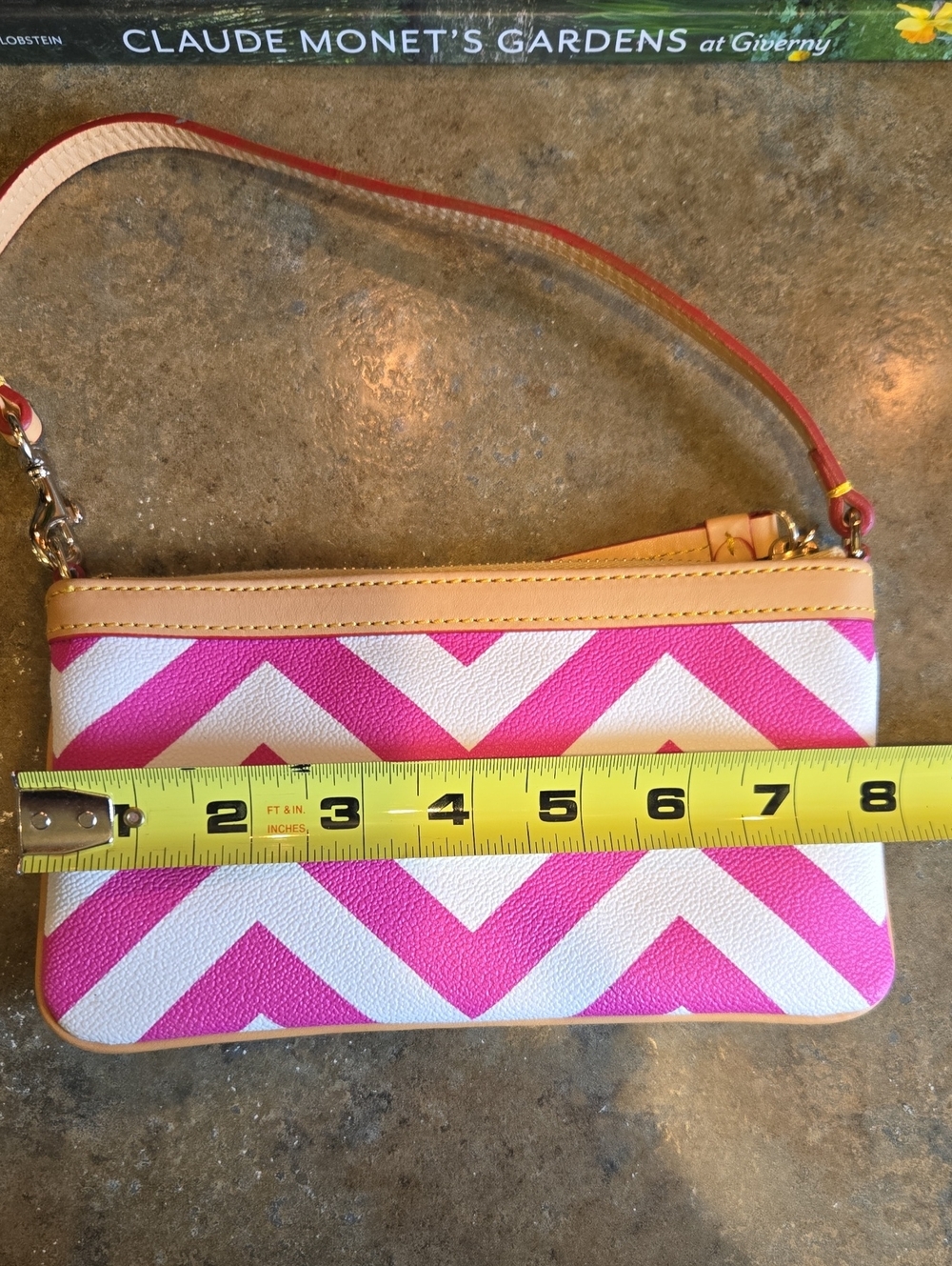Dooney & Bourke Pink/Cream Wristlet - Picture 2 of 5